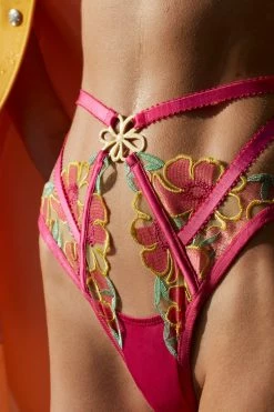 Lucy High-waist Cheeky Panty -underwear Sales 2023 08 220614 FLL GULAHUSET 061 v1