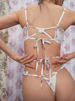 Lailah High-waist Thong Panty 6 Lailah High-waist Thong Panty -underwear Sales 2023 220510 BC FLLxVS LOOK 35 0077 897d893b 83a3 4d0a 8b4a bbb0cf7da654 scaled