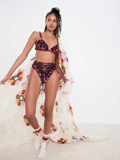 Lola Triangle Bra -underwear Sales 2023 220816 BC FLLxVS LOOK 49 0003 scaled