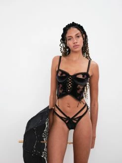 Margot Bustier 7 Margot Bustier -underwear Sales 2023 220816 BC FLLxVS LOOK 71 0004 scaled