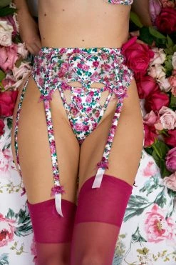 Heart Bloom Garter -underwear Sales 2023 220922 FLL VDAY22 Shot12 098 B