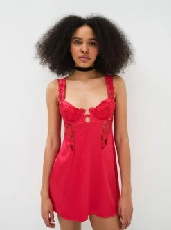 Romantic Roses Printed Slip 10 Romantic Roses Printed Slip -underwear Sales 2023 230314 BC FLL VS FALL23 D1 SKSP1666 SP23 RED 0009 scaled