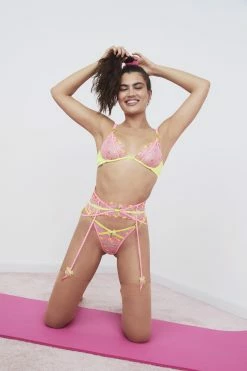 Tossed Heart Embroidery Bra -underwear Sales 2023 FLLxVS1.11 LOOK 14 0048 C xl scaled